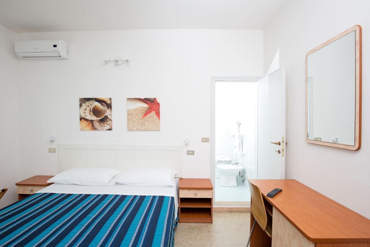 Hotel Helios Riccione Exterior photo