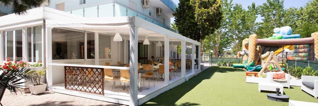 Hotel Helios Riccione Exterior photo